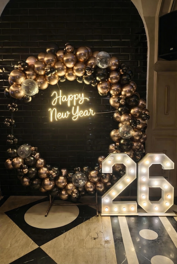 Golden Glow Infinity New Year Set