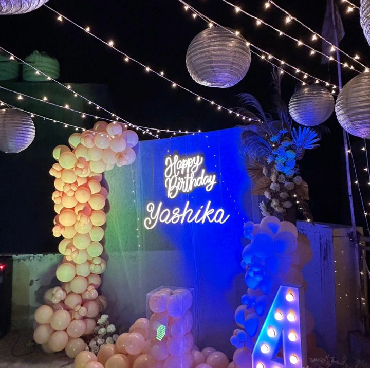 Premium white & peach décor