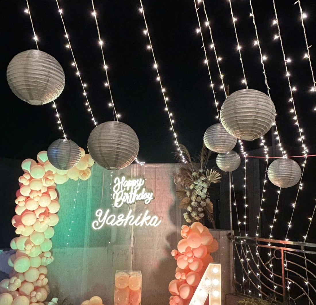 Premium white & peach décor