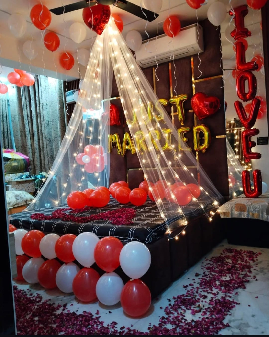 Just married canopy setup