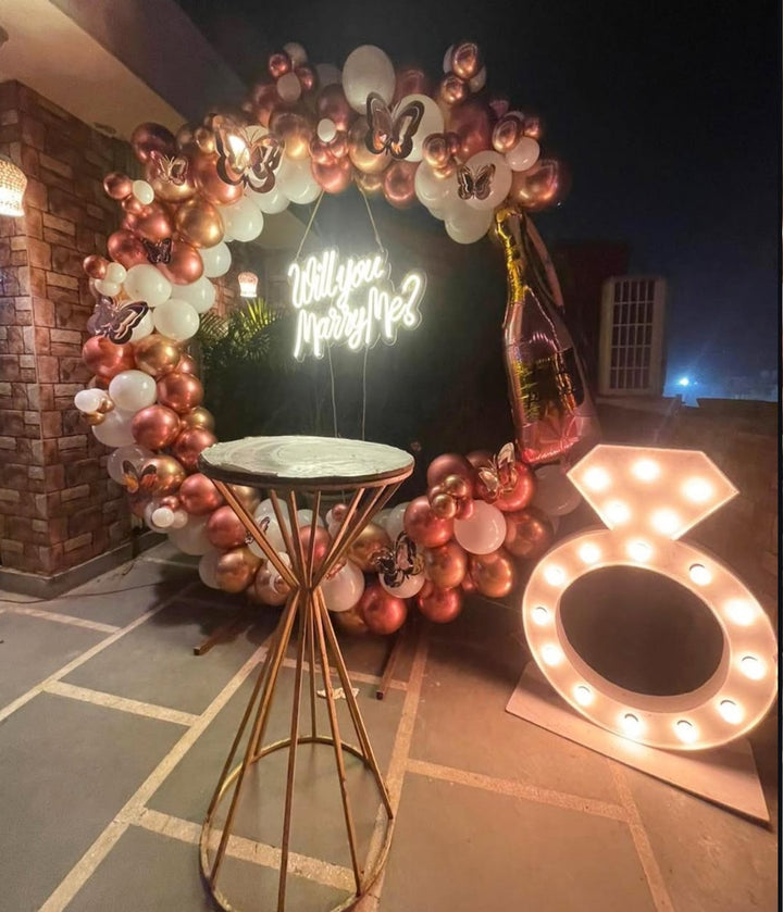 Pop the question decor