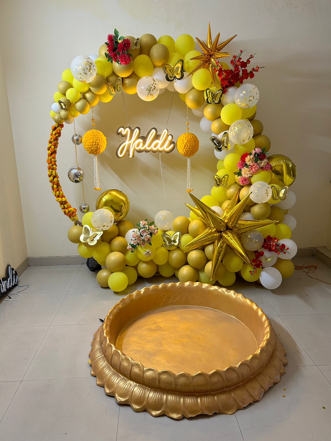 Haldi round arch