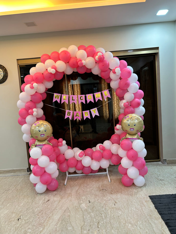 Welcome baby round arch